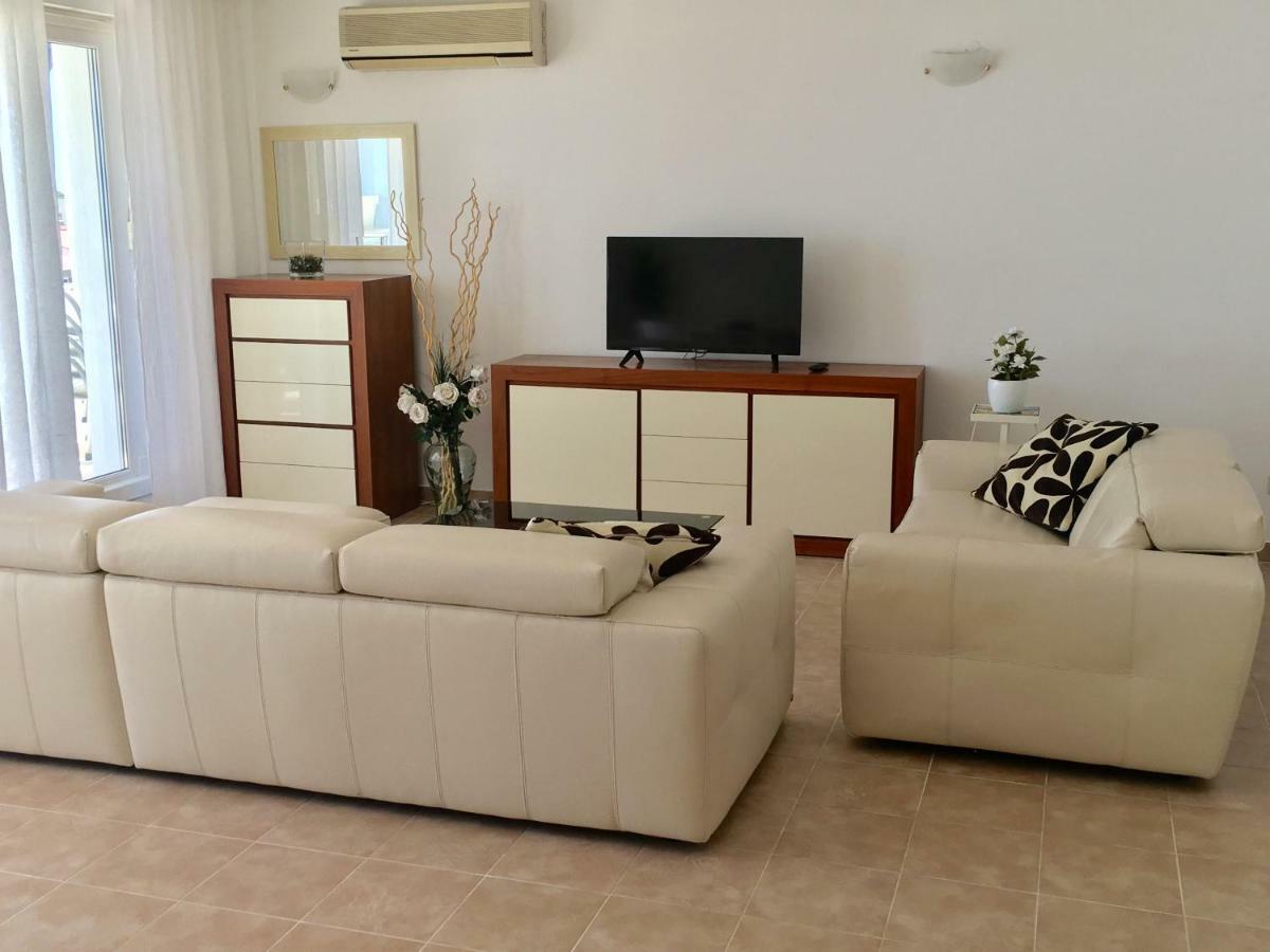 Beach Apartment Lux View สปลิท ภายนอก รูปภาพ